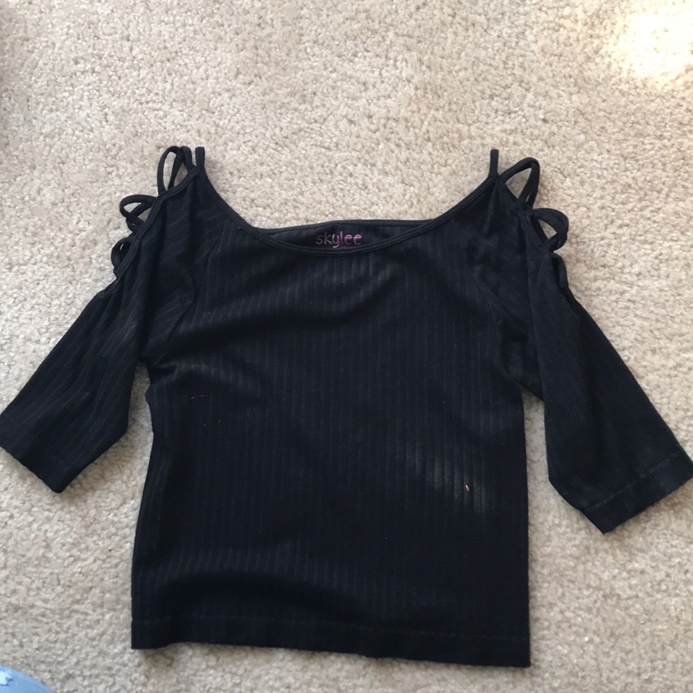 Open Shoulder Crop Top